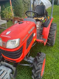 Trattore Kubota 1620
