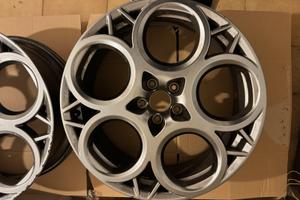 Cerchi in lega 20” Originali alfa romeo tonale