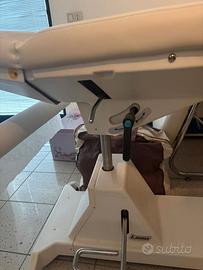 Lettino da medico, massaggiatore, estetista