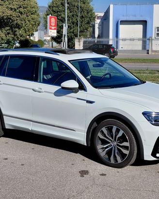 VOLKSWAGEN Tiguan 2.0 TDI R-LINE DSG BlueMotion