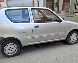 Auto Fiat 600