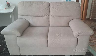 Divano 2 posti