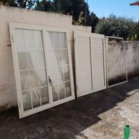 Finestra completa di persiana