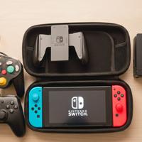 Nintendo switch neon + 2 controller + custodia