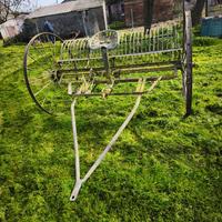 Rastrello da trattore d'epoca