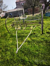 Rastrello da trattore d'epoca