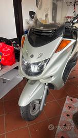Majesty 250 Yamaha 2004