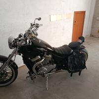 Suzuki intruder vs 750