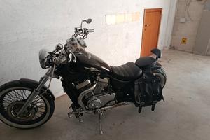 Suzuki intruder vs 750