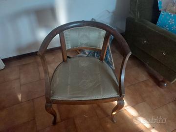 poltroncina vintage imbottita