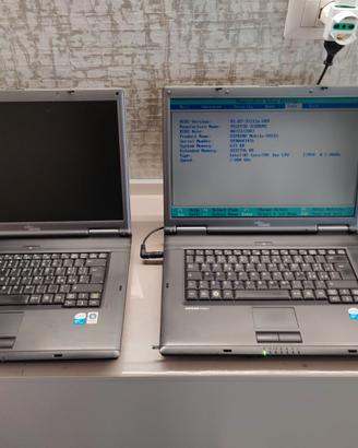 2 Notebook Fujitsu ESPRIMO Mobile V5515 x ricambi