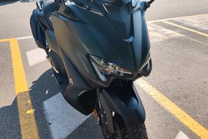 YAMAHA T MAX 560 