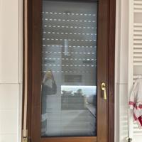 Finestre in legno usate in buono stato
