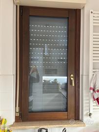 Finestre in legno usate in buono stato