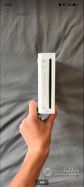 Nintendo Wii bianca + 2 telecomandi 