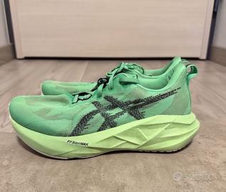 Scarpe asics novablast 5 come nuove