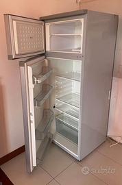 Frogorifero con congelatore