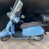 Piaggio Vespa 300 GTS