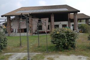 Cascinale con terreno e rustici