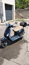 Piaggio Vespa 50 anno 2013