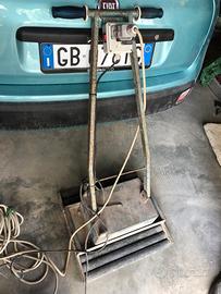 Vibratore livellatore