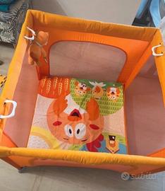 Box arancione Chicco colore unisex con tappeto