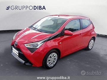 Toyota Aygo II 2018 5p 5p 1.0 x-cool 72cv