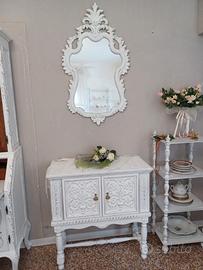 Mobile rifatto in stile shabby 