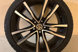 Cerchi 18" con gomme invernali