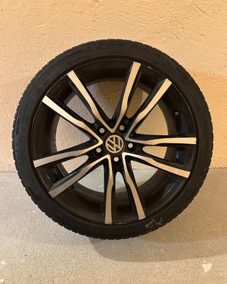 Cerchi 18" con gomme invernali