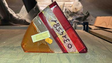 PLASTICA FANALE POSTERIORE DX LANCIA GAMMA BERLINA
