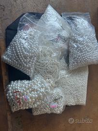 Lotto stock perle assortite 20.000 pezzi