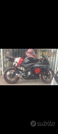 Yamaha yzf r125