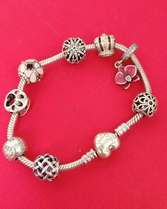 Bracciale  PANDORA  con 8 charm cm.19