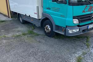 MERCEDES-BENZ ATEGO 818