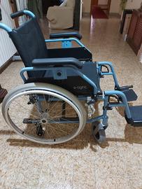 sedia a rotelle
