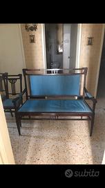 Divano liberty con sedie