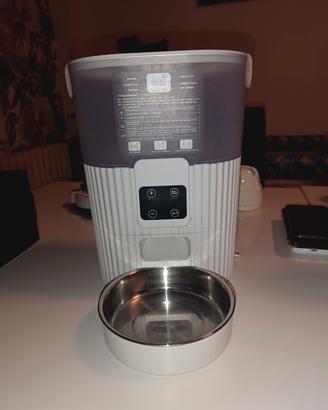 Mangiatoia automatica