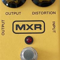 Distorsore MXR M-104
