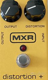 Distorsore MXR M-104