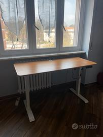 Scrivania altezza regolabile