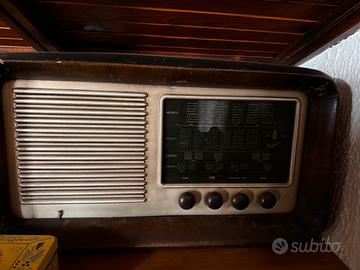 Radio a valvole Magnadyne