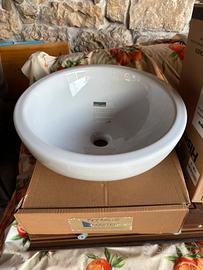 Lavabo di appoggio