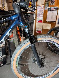 FORCELLA FOX RHYTHM SERIES 32 FLOAT 29 120MM GRIP