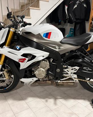 BMW s1000R