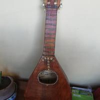 balalaika instrumento musicale 