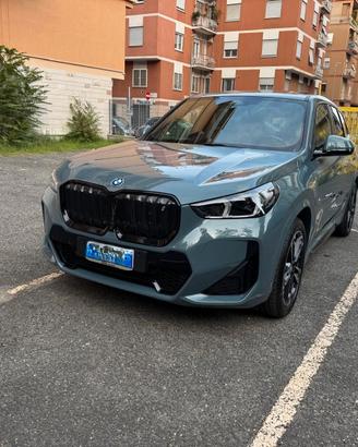 BMW iX1 xDrive30