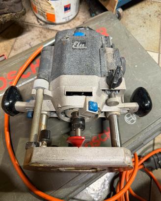 fresatrice verticale (o pantografo manuale)  Elu,