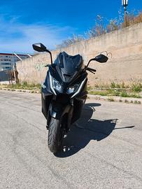 AK 550 2022 Black 