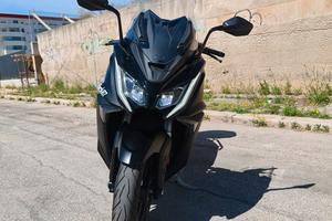 AK 550 2022 Black 